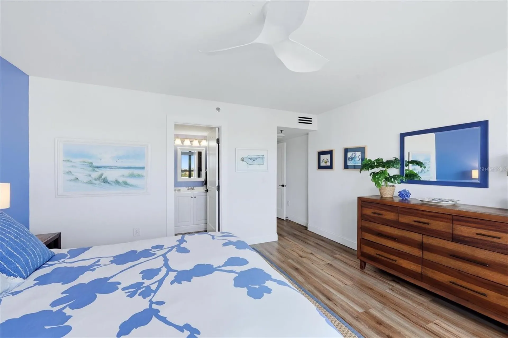 1001 Benjamin Franklin Drive Sarasota FL 34236
