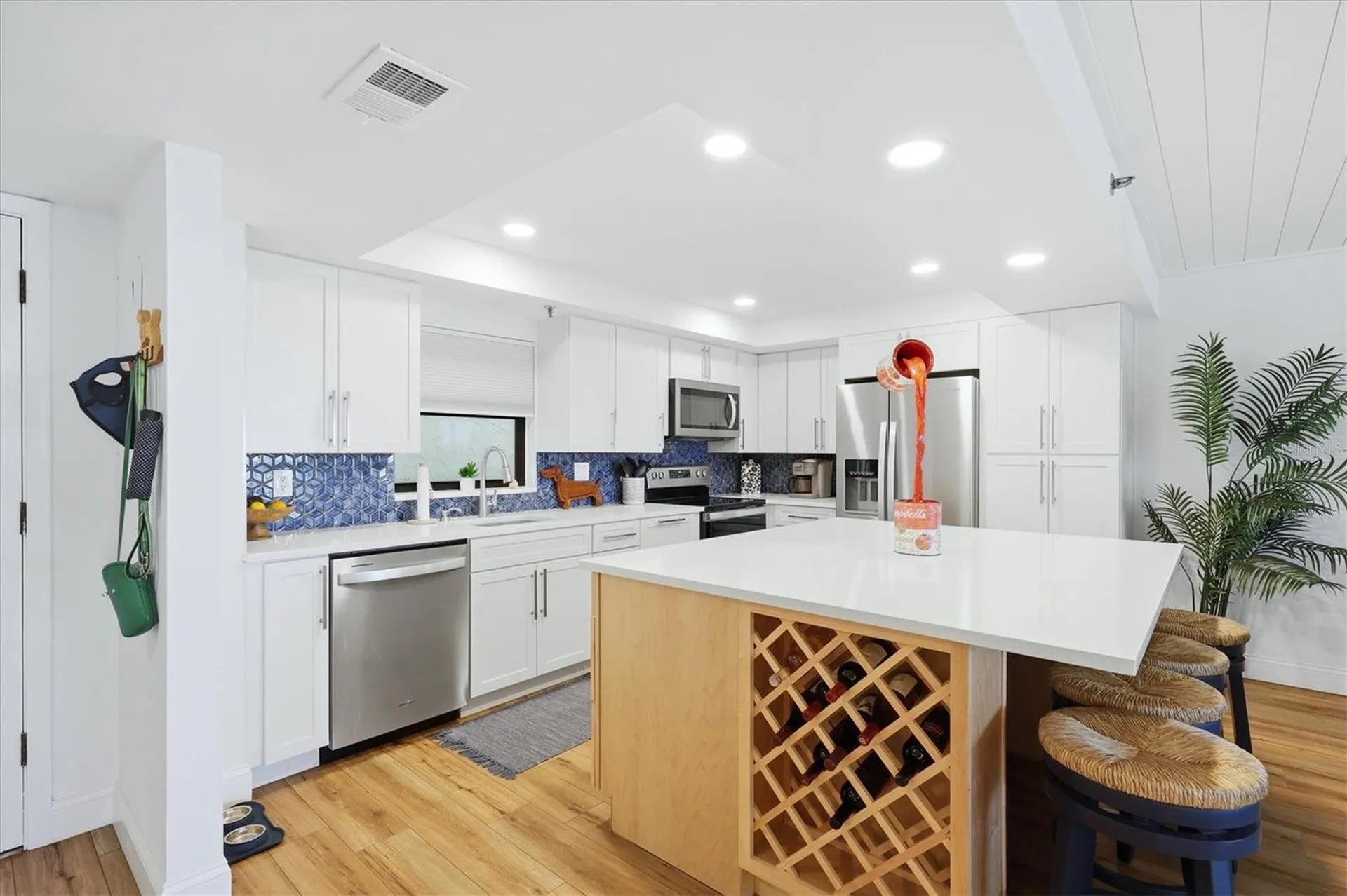 1001 Benjamin Franklin Drive Sarasota FL 34236