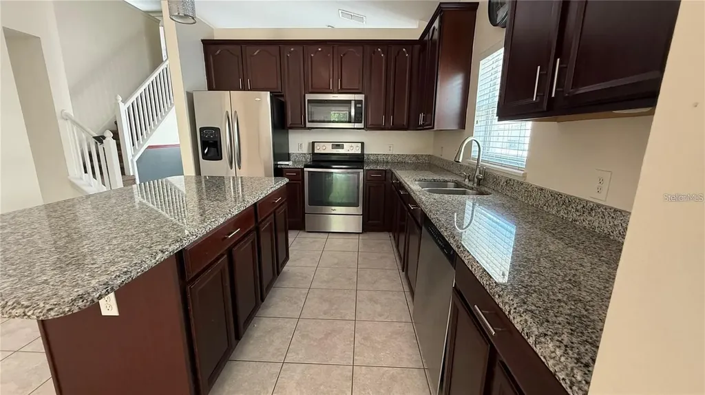 979 Hacienda Circle Kissimmee FL 34741