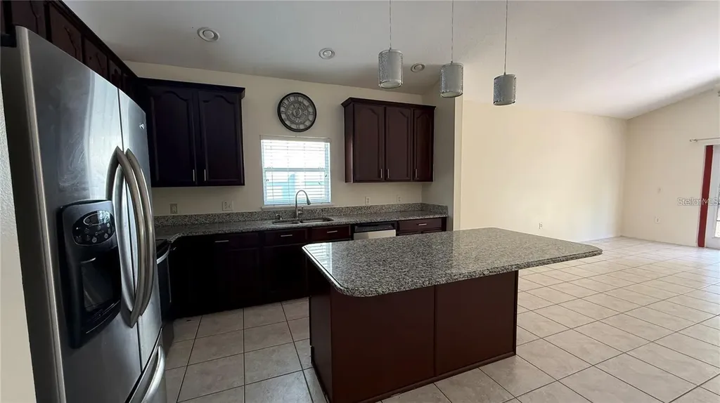 979 Hacienda Circle Kissimmee FL 34741