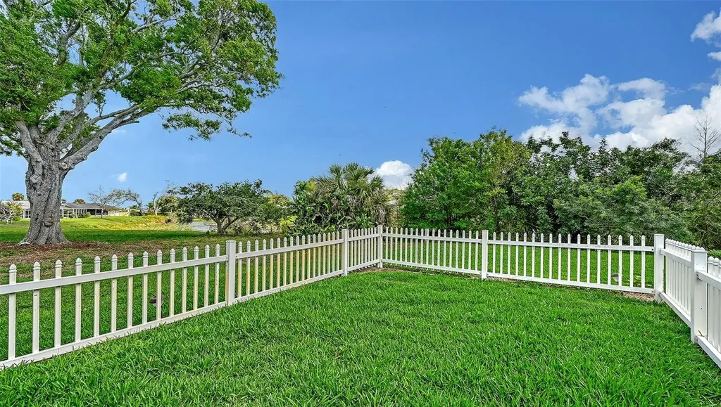 1024 Deer Run Venice FL 34293