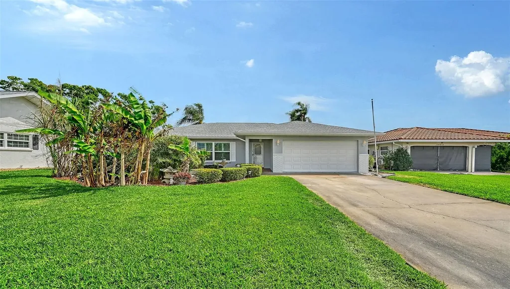 1024 Deer Run Venice FL 34293