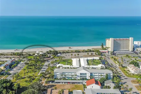 1024 Deer Run Venice FL 34293