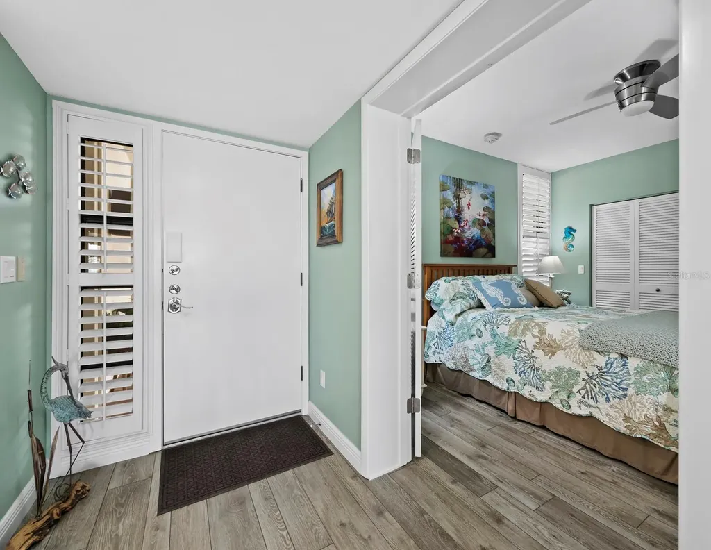 2020 Harbourside Drive Longboat Key FL 34228