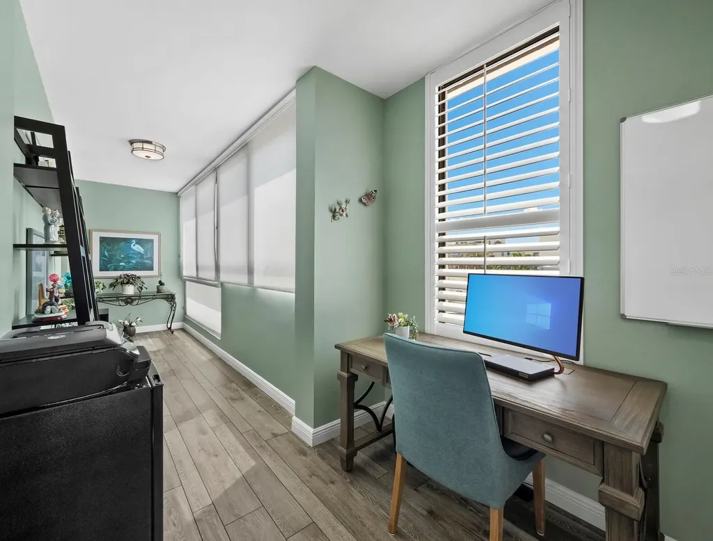 2020 Harbourside Drive Longboat Key FL 34228