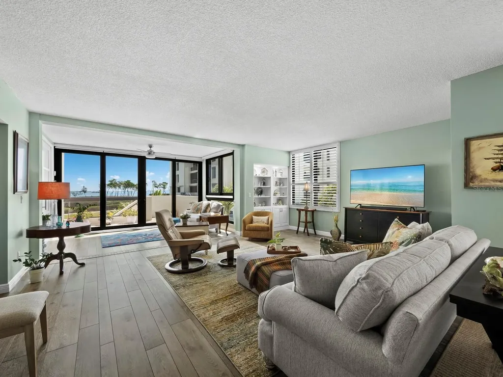 2020 Harbourside Drive Longboat Key FL 34228