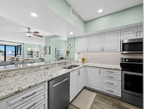 2020 Harbourside Drive Longboat Key FL 34228