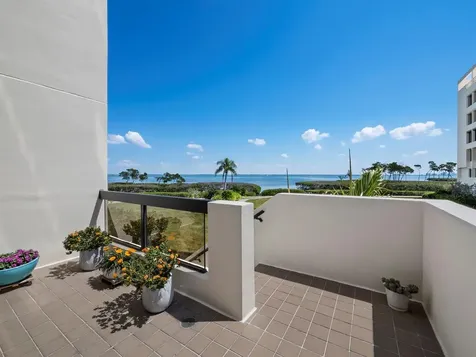 2020 Harbourside Drive Longboat Key FL 34228
