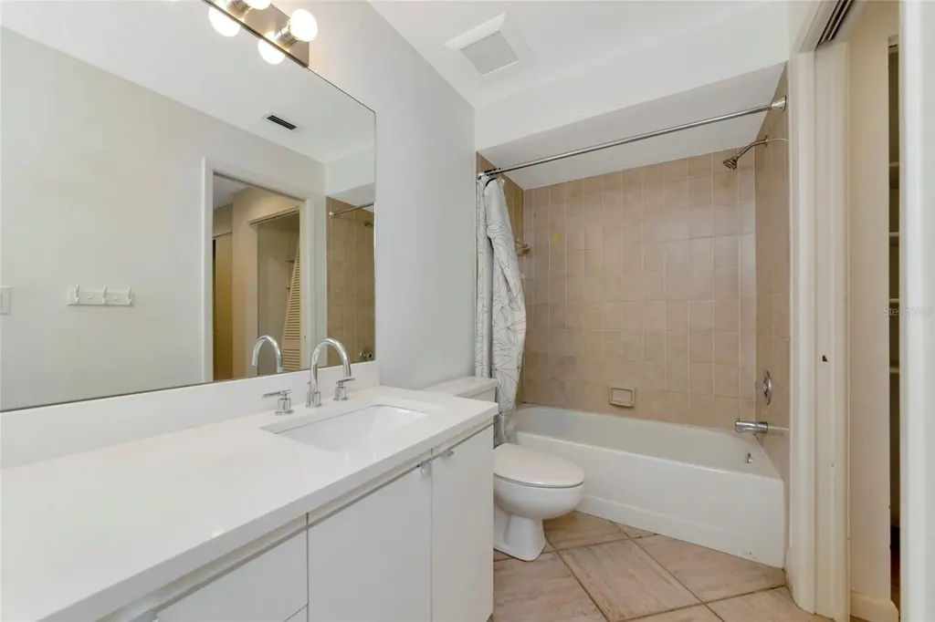 4518 S Ascot Circle Sarasota FL 34235