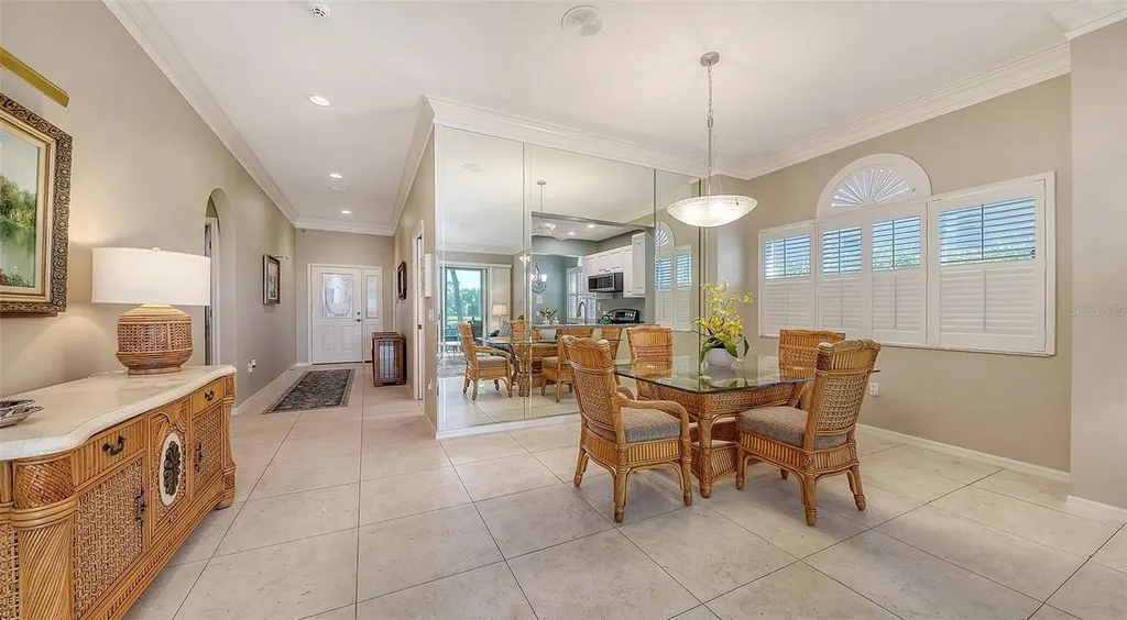3410 Chelmsford Court Sarasota FL 34235