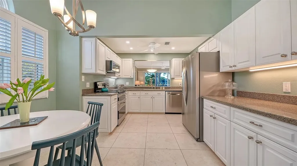 3410 Chelmsford Court Sarasota FL 34235
