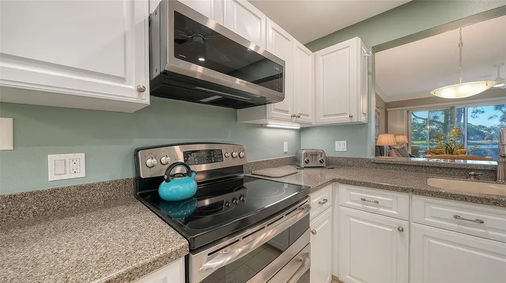 3410 Chelmsford Court Sarasota FL 34235