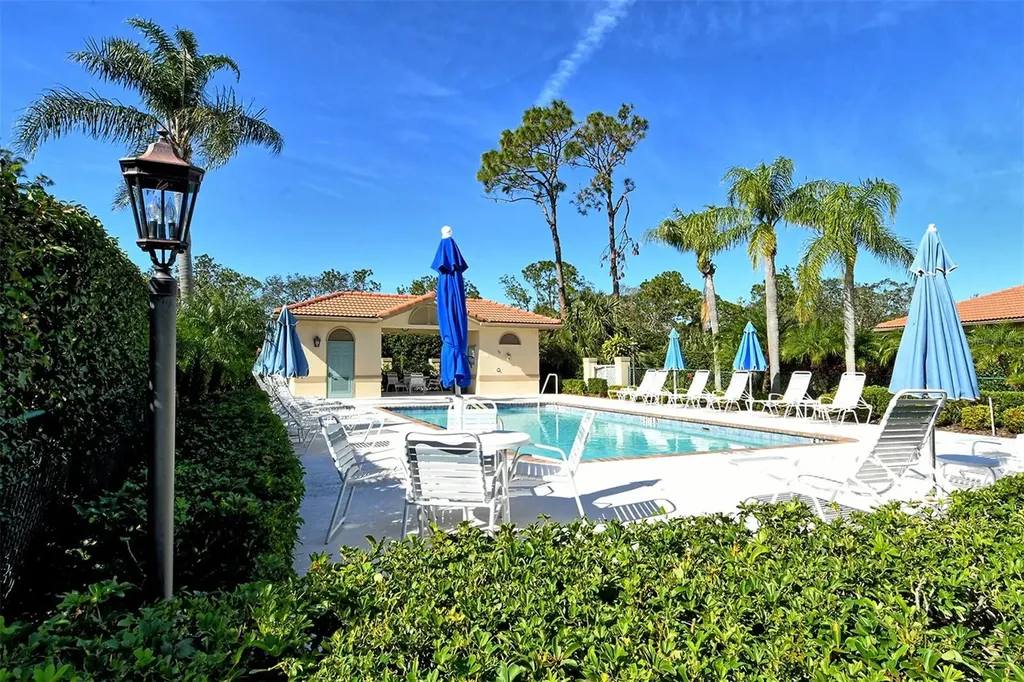 3410 Chelmsford Court Sarasota FL 34235
