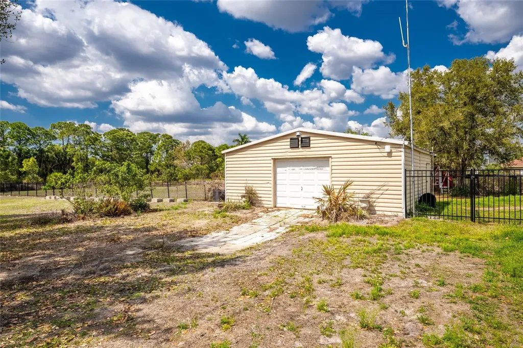 8444 Delong Avenue North Port FL 34291