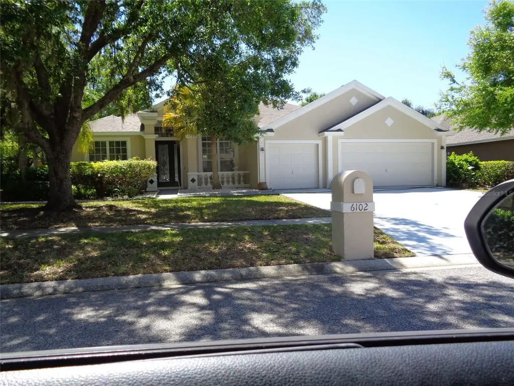 6102 Savoy Circle Lutz FL 33558
