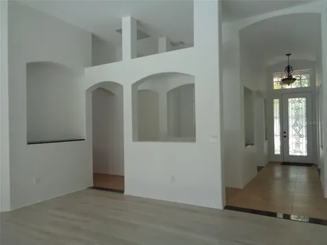 6102 Savoy Circle Lutz FL 33558