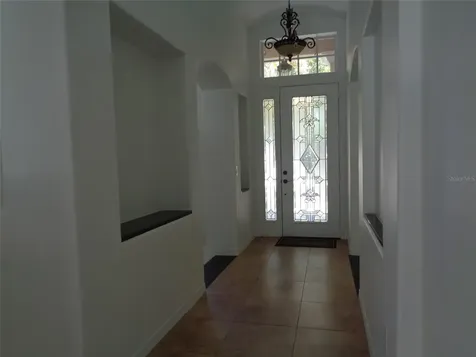 6102 Savoy Circle Lutz FL 33558