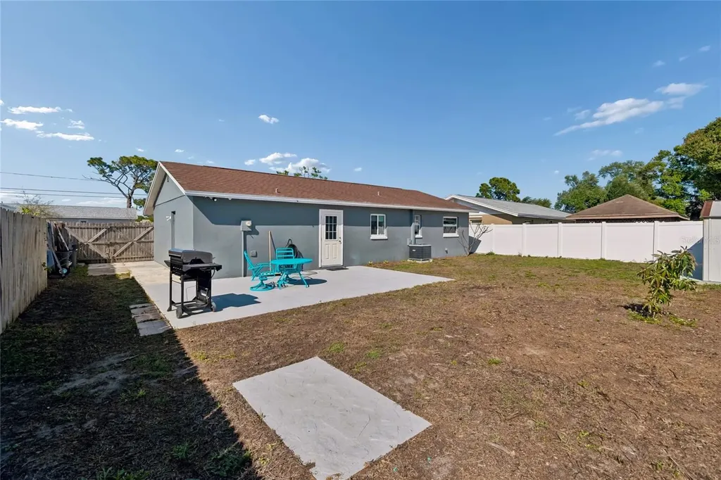 6882 62nd Avenue N Pinellas Park FL 33781