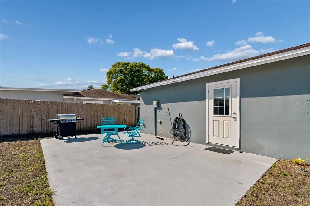6882 62nd Avenue N Pinellas Park FL 33781