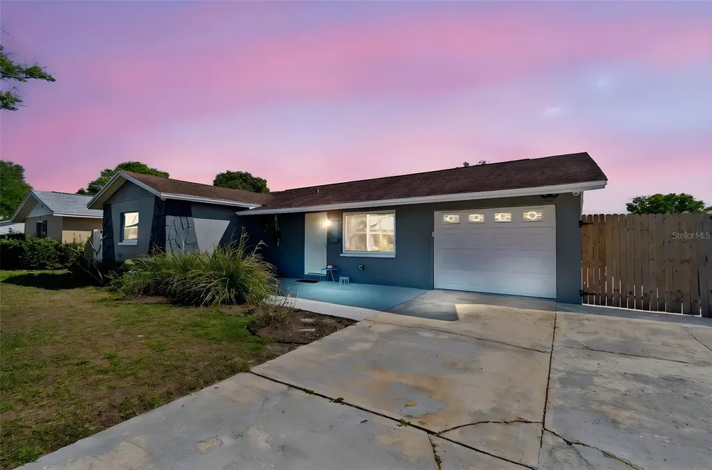 6882 62nd Avenue N Pinellas Park FL 33781