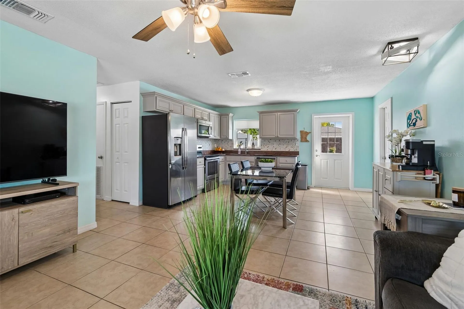 6882 62nd Avenue N Pinellas Park FL 33781