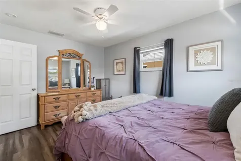 6882 62nd Avenue N Pinellas Park FL 33781