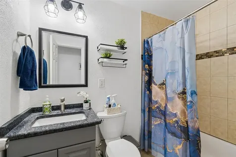6882 62nd Avenue N Pinellas Park FL 33781