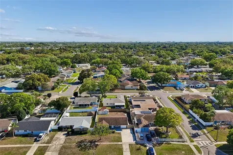 6882 62nd Avenue N Pinellas Park FL 33781