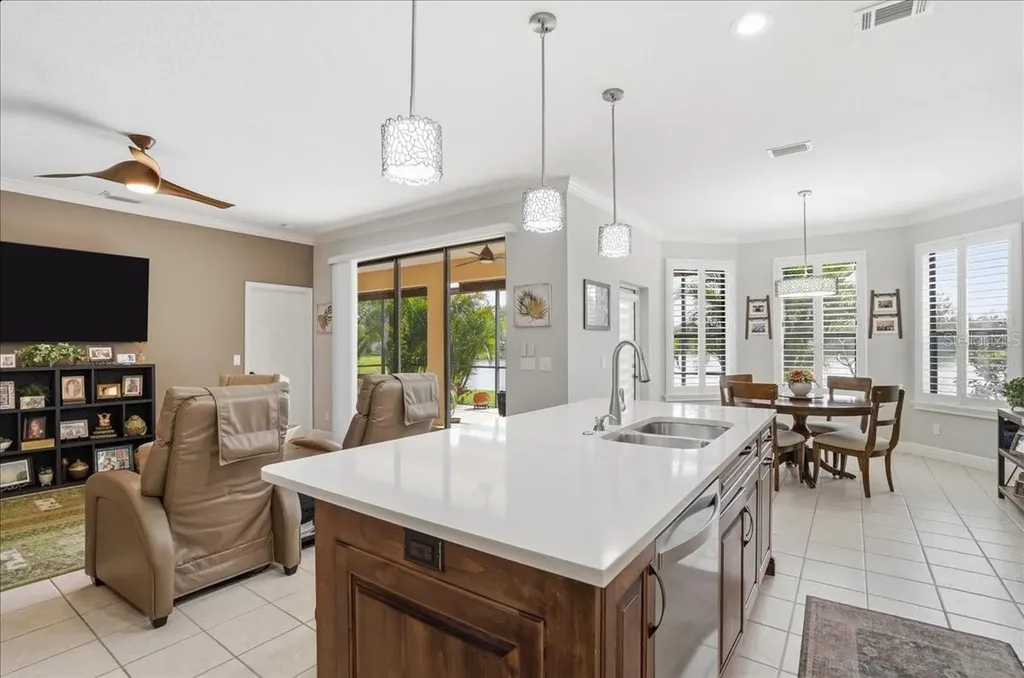8205 Stirling Falls Circle Sarasota FL 34243