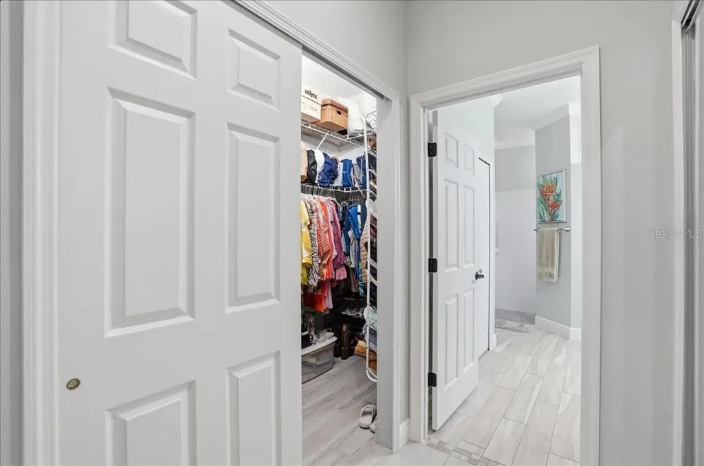 8205 Stirling Falls Circle Sarasota FL 34243