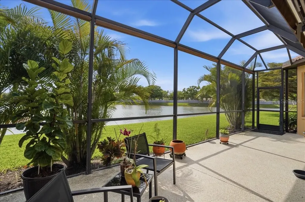 8205 Stirling Falls Circle Sarasota FL 34243