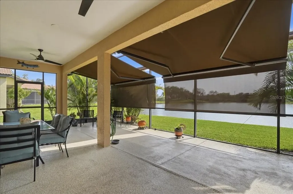 8205 Stirling Falls Circle Sarasota FL 34243