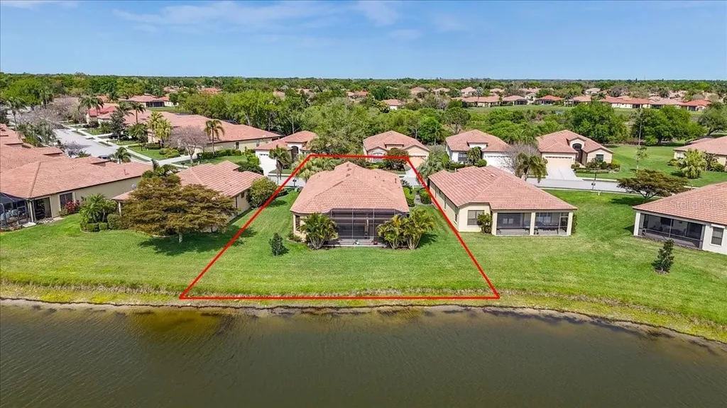 8205 Stirling Falls Circle Sarasota FL 34243