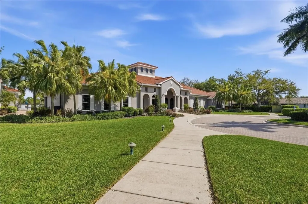 8205 Stirling Falls Circle Sarasota FL 34243