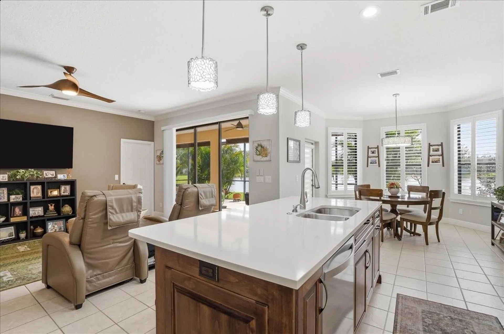 8205 Stirling Falls Circle Sarasota FL 34243