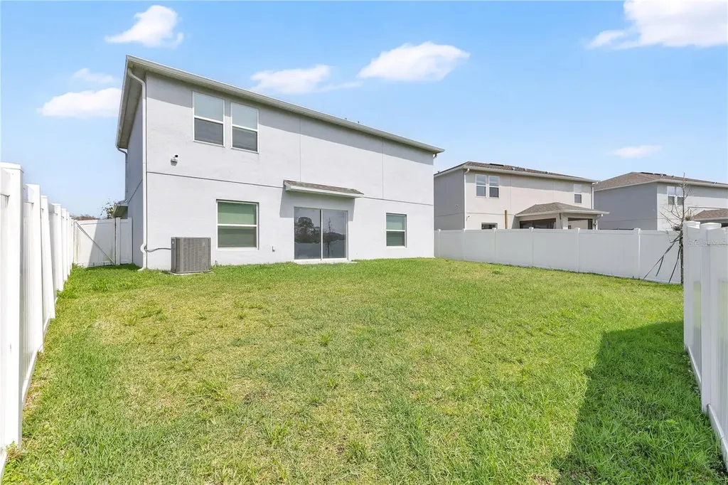 557 Pink Ibis Bend St Cloud FL 34772