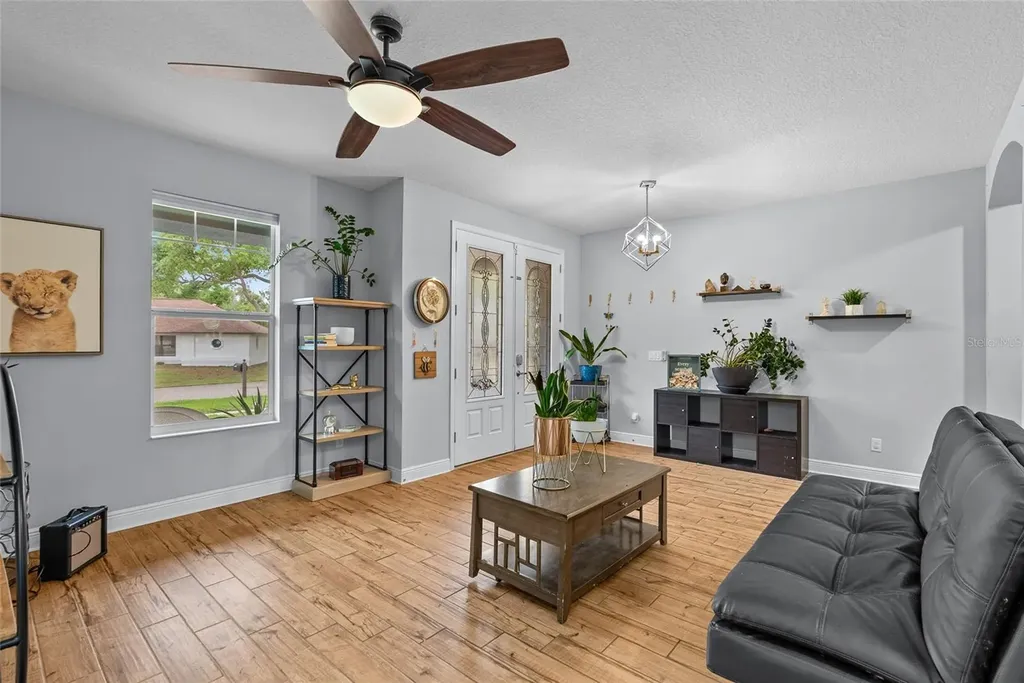 7430 71st Avenue N Pinellas Park FL 33781