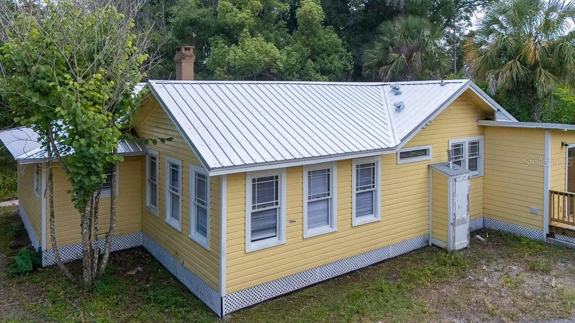 735 Montreville Avenue Deland FL 32724