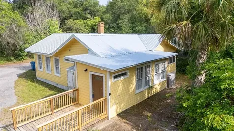 735 Montreville Avenue Deland FL 32724