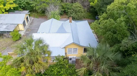 735 Montreville Avenue Deland FL 32724