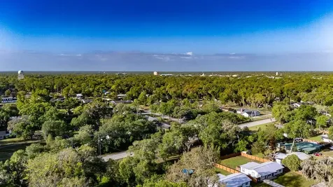 735 Montreville Avenue Deland FL 32724