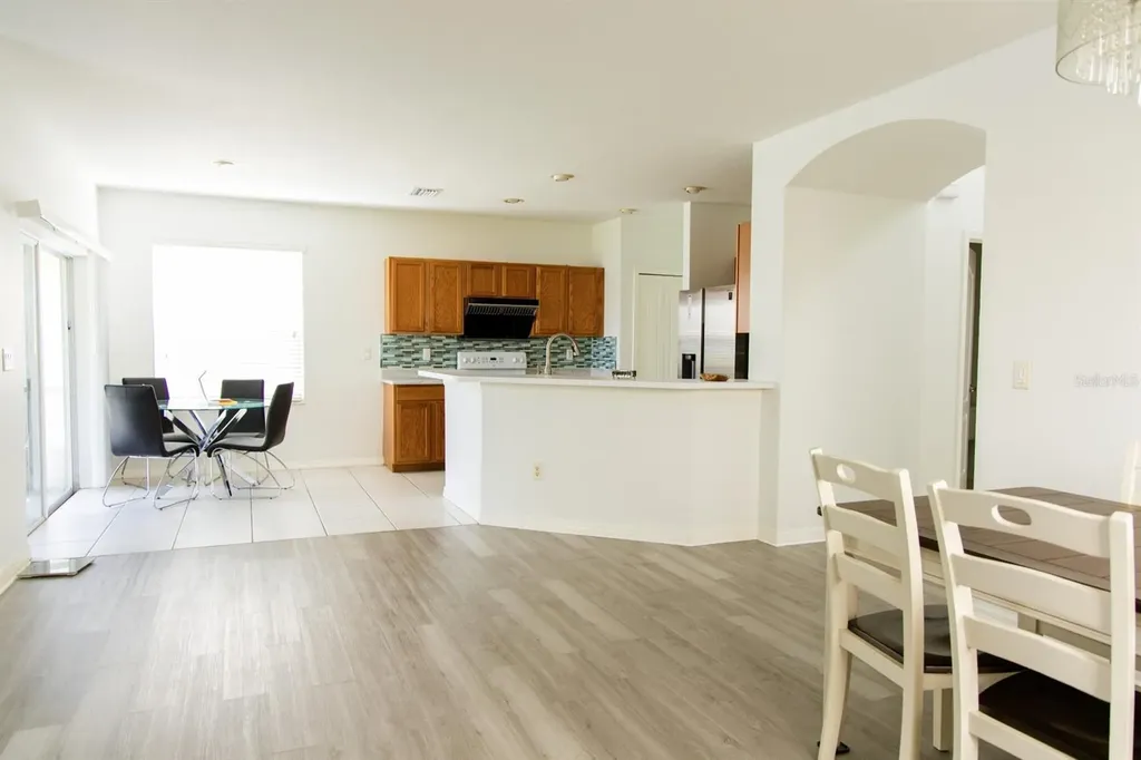 7951 Carriage Pointe Drive Gibsonton FL 33534