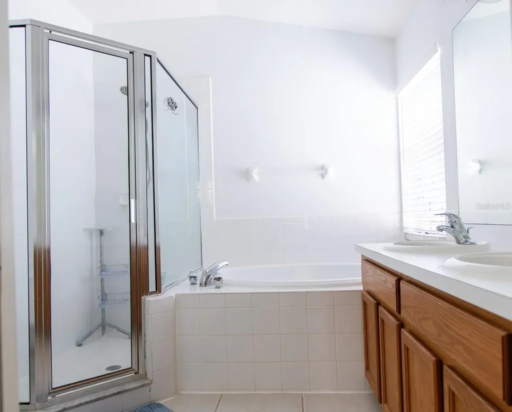 7951 Carriage Pointe Drive Gibsonton FL 33534