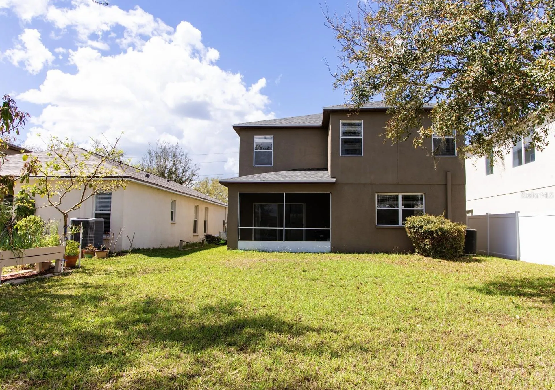 7951 Carriage Pointe Drive Gibsonton FL 33534