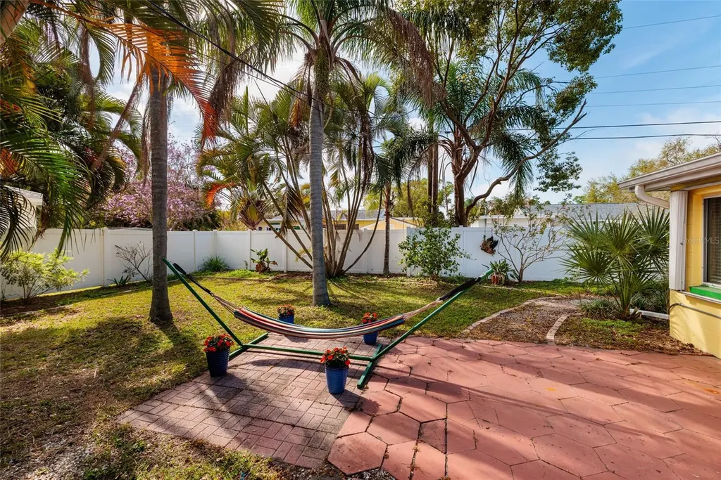 4804 29th Avenue S Gulfport FL 33711