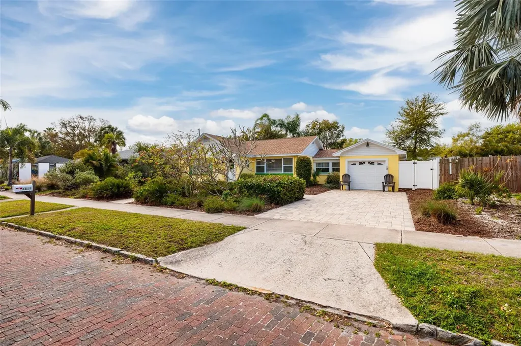 4804 29th Avenue S Gulfport FL 33711