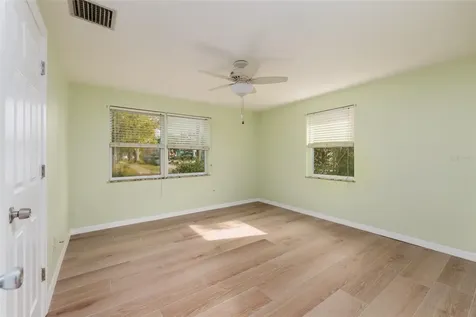 4804 29th Avenue S Gulfport FL 33711