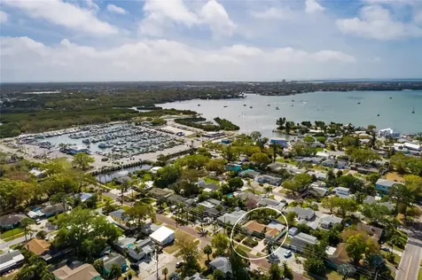 4804 29th Avenue S Gulfport FL 33711