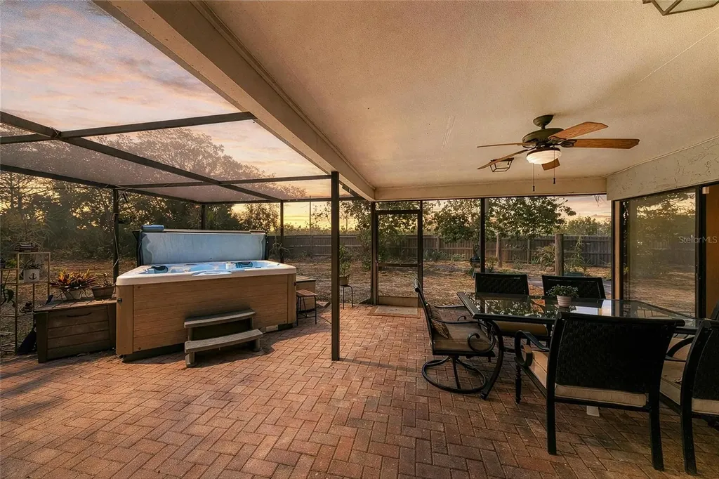 108 70th Street NW Bradenton FL 34209