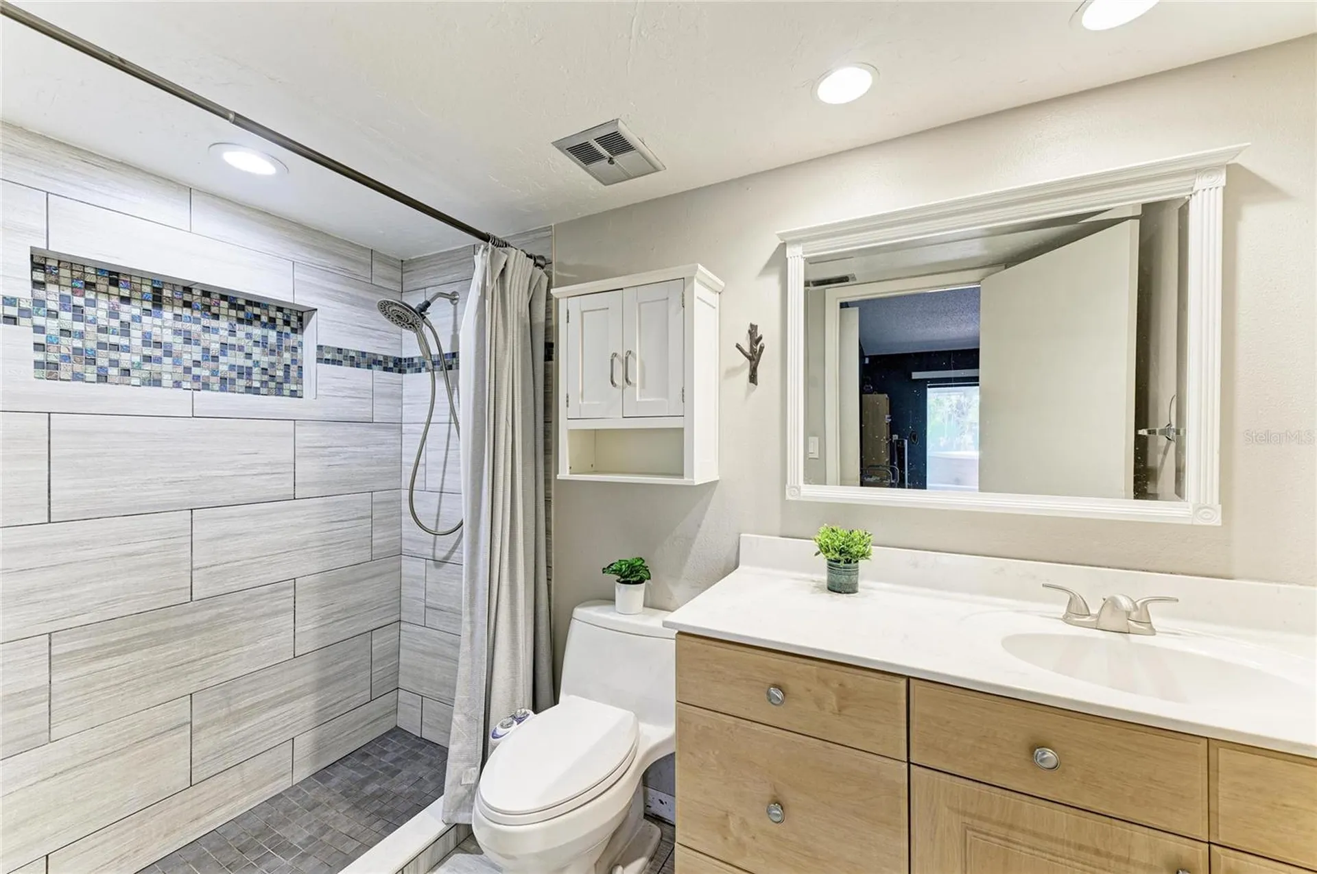 108 70th Street NW Bradenton FL 34209